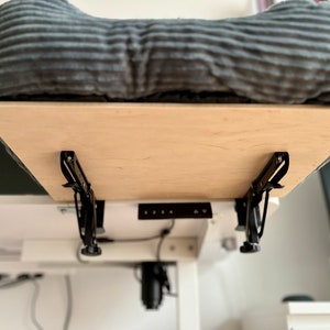 Katzenbett für den Schreibtisch zum anschrauben klappbar flexibel waschbar Katzenkorb Katzenkörbchen cat bed cat desk bed Bild 6