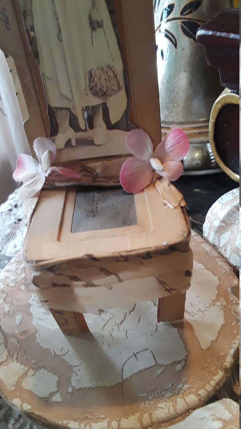 Adorable fairy chair, handmade with antique photograph of a little Victorian girl, unique found objects and silk flowers, charming, pretty image 4