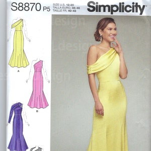 Uncut Einfachheit Schnittmuster 8870 Misses Miss Petite Kleid mit Ärmel und Kragen Variationen in den Größen 4-12 12-14-16-18-20 FF