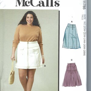 UNCUT Mccalls Sewing Pattern 11785 8390 Women's Skirts size 20-28 30-38 FF