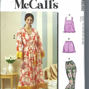 UNCUT Mccalls Sewing Pattern Women's Pajamas and Robe, Pajama Tops ...