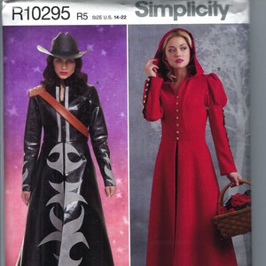 Puede incluir: Patrón de costura Simplicity R10295 con dos abrigos largos. Uno es negro con un diseño plateado y un sombrero de vaquero. El otro es un abrigo rojo con capucha y botones dorados. El patrón es para tallas 14-22.