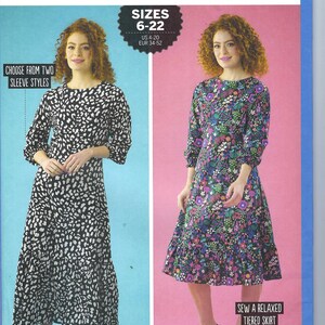 Può includere: Un cartamodello per un abito chiamato "Tara Tea Dress" nelle taglie 6-22. Il cartamodello include due stili di maniche e istruzioni per cucire una gonna a strati rilassata. Il cartamodello è di Sewgirl.