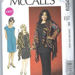 Peut inclure: Patron de couture pour une robe et une veste. Le patron est pour les tailles 26W-28W-30W-32W. Le patron est de McCall's et s'appelle "Easy".