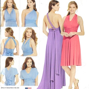 Könnte beinhalten: Ein Schnittmuster für ein Strickkleid im Wickelstil. Das Muster zeigt verschiedene Tragevarianten des Kleides, darunter ein langes lila Kleid, ein kürzeres pinkfarbenes Kleid und ein blaues Kleid mit unterschiedlichen Ärmellängen. Das Muster ist für die Größen XXS-XXL.