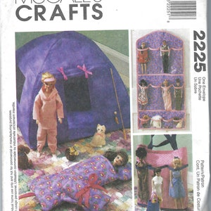 Uncut   Mccalls Sewing Pattern 2225 Fashion Doll Organizer and Accessories Uncut - Barbie Size FF