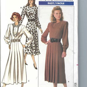 Uncut vintage Butterick sewing Pattern David Warren Flared Dress Butterick 5832 Sewing Pattern Size 6 - 8 - 10 FF