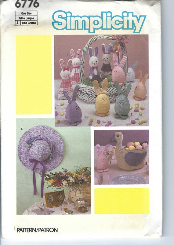 Vintage Duck in Bonnet Easter Egg Holder Vintage Duck in Bonnet Easter Egg Holder