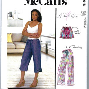 uncut  Mccalls  sewing pattern 11018 8063, Misses’ Drawstring Shorts and Pants with Pockets size xs-s-m l-xl-xxl FF