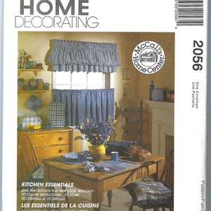 Uncut vintage mccalls Sew sewing pattern 2056 Home Decor-Kitchen cushions, napkins, placemats, potholder, mitt, appliance covers FF