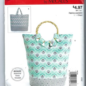Uncut Mccalls sewing pattern 9288 tote bags Factory Folded