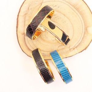 BANGLE BRACELET