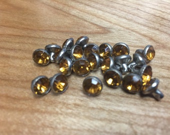 7mm Amber synthetic crystal rivets 10/pk