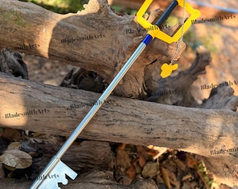 Kingdom Hearts Keyblade Replica Sora Kingdom Key Sword Christmas Gift for Gamer Wedding Gift for Men Birthday Gift for Him Halloween Gift