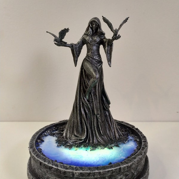 Veilleuse déesse Daedra Nocturne, diorama illuminé inspiré de Skyrim, cadeau pour elle / lui