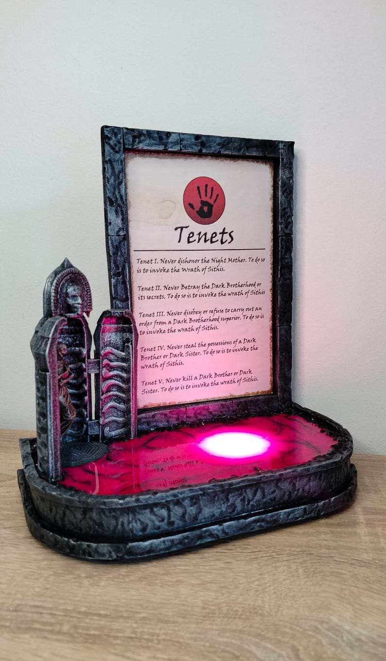 Skyrim Night Mother Lamp, Dark Brotherhood Handmade Nightlight, Elder Scrolls Gift for him\her , Skyrim Decor image 3
