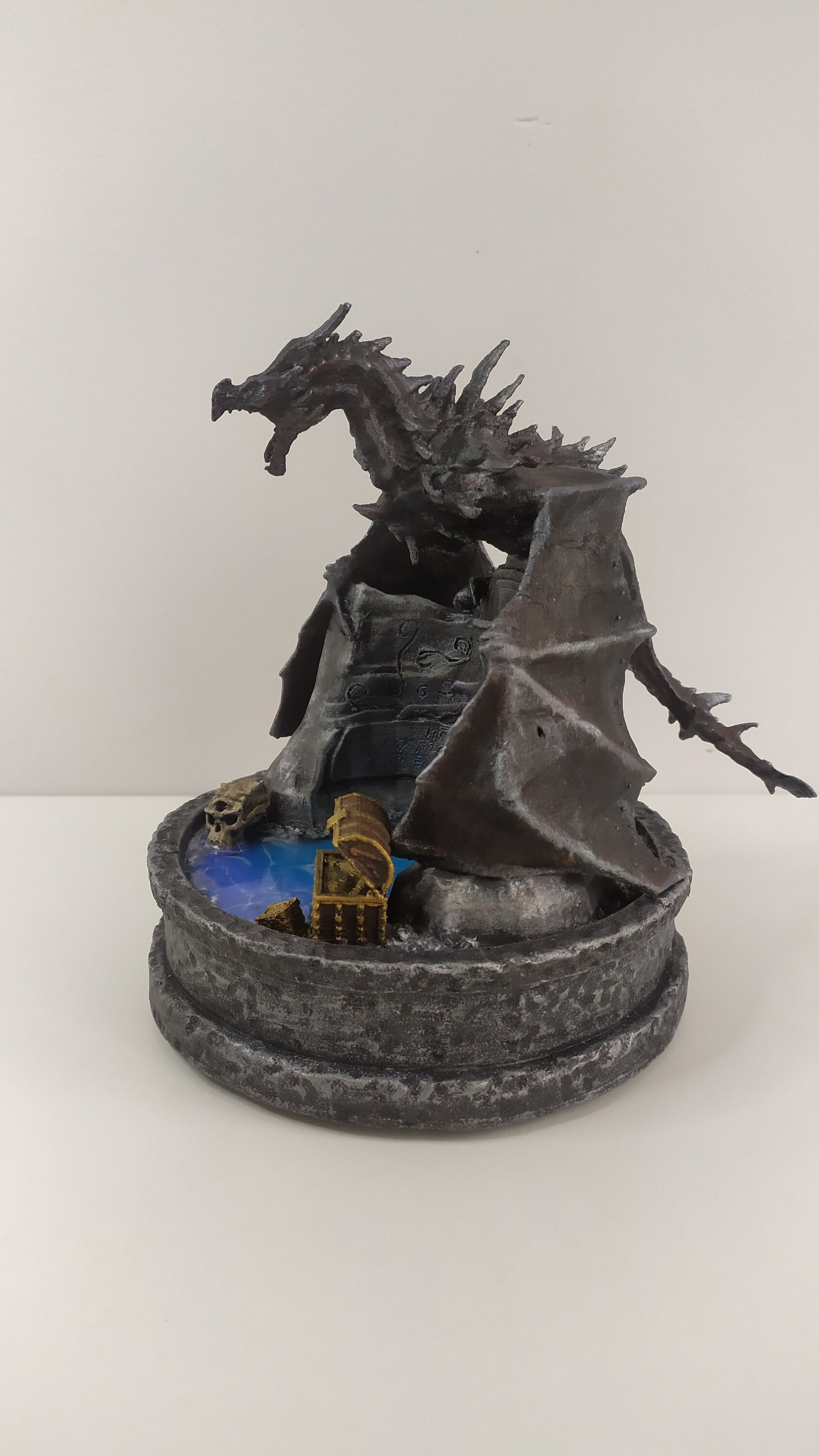 Alduin Statue
