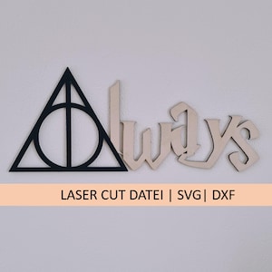 以下が含まれることがあります： ハリーポッターシリーズの死の秘宝のシンボルをモチーフにした、黒と白のレーザーカットウッドデザイン。ゴシック体で「Always」の文字が書かれています。