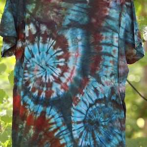 3x women&#39;s One-of-a kind Batik  Hand made Ice dyed v-neck shirt