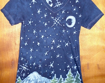 Women's Night Mountain Scene Batik Shirt