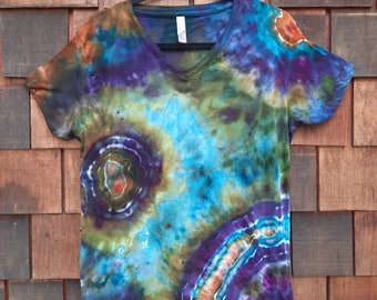 Women's Large ice dyed short sleeve shirt