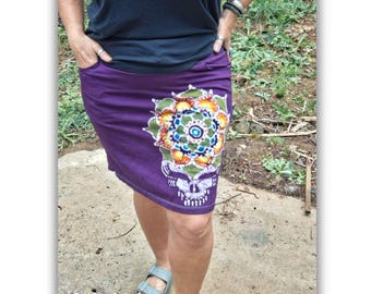 Falda pantalón mediana para mujer con estampado floral mandala de batik Stealie y bolsillos.
