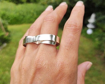 UROCO TWO FINGER RING – h'eres