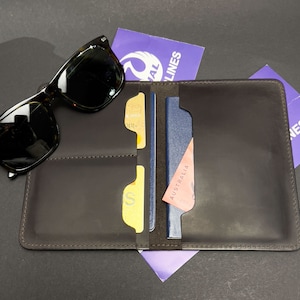 Personalisierte Leder Passport Reisebrieftasche, Reiseutensilien, Echtleder Passport Inhaber, Flitterwochen Geschenk, Weihnachtsgeschenk für ihn