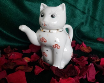 Vintage Chinese Porcelain Lucky Cat Creamer | Includes Free Vintage Gift