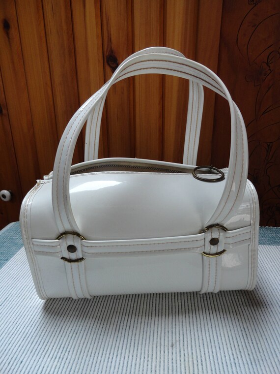 purse that says girls