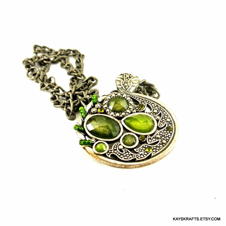 Medieval Green Faceted Gems Silver Tone Marcasite Pendant 18 Inch Antique Silver Tone Chain Vintage 70 Necklace Marcasite Silver Pendant