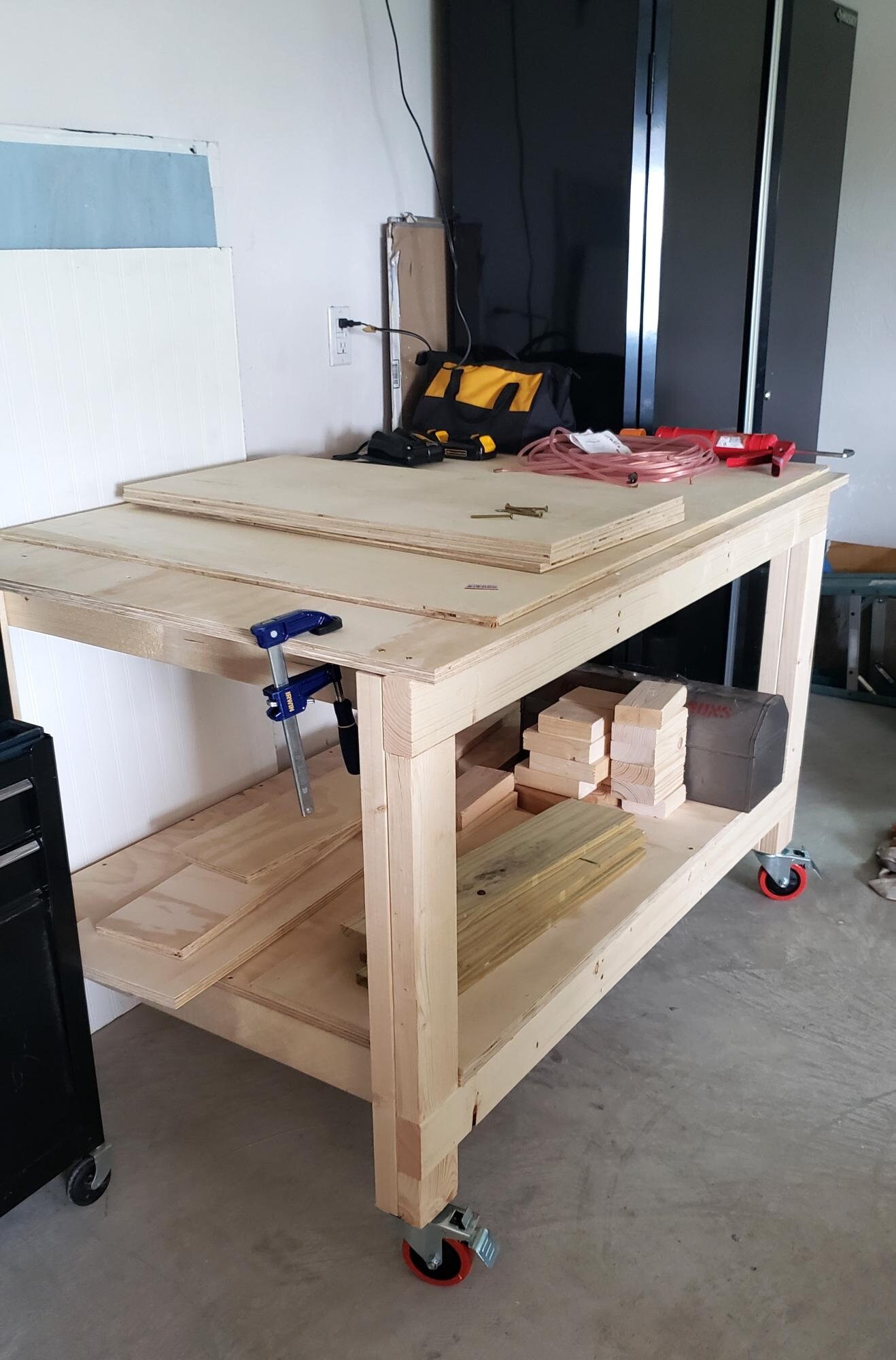 Garage Workbench, Simple Work Table Plans, Wooden Work Bench Plans ...