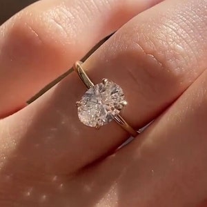 Bague solitaire en or massif 10 carats, 14 carats et 18 carats avec moissanite taille ovale, bague de fiançailles vintage de 3 carats, bague de mariage taille brillant, cadeau d'anniversaire pour femme