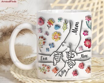 Vous tenez nos mains, aussi nos coeurs, Mug personnalisé tenant la main de maman à effet gonflé 3D, Mug cadeau pour maman, Mug grand-mère