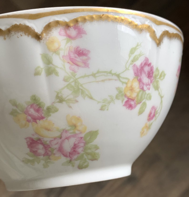 Haviland & Co small bowl, Limoges France, pink yellow roses w/ gold accent trim, chipped rim image 5