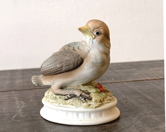 Lefton Snow Bird figurine