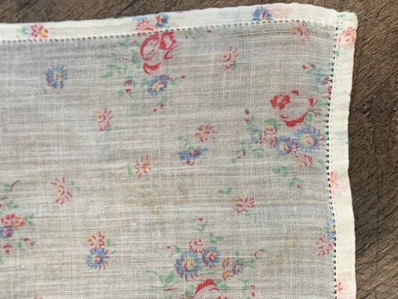 2 Ladies Cotton Linen Handkerchiefs  - image 6