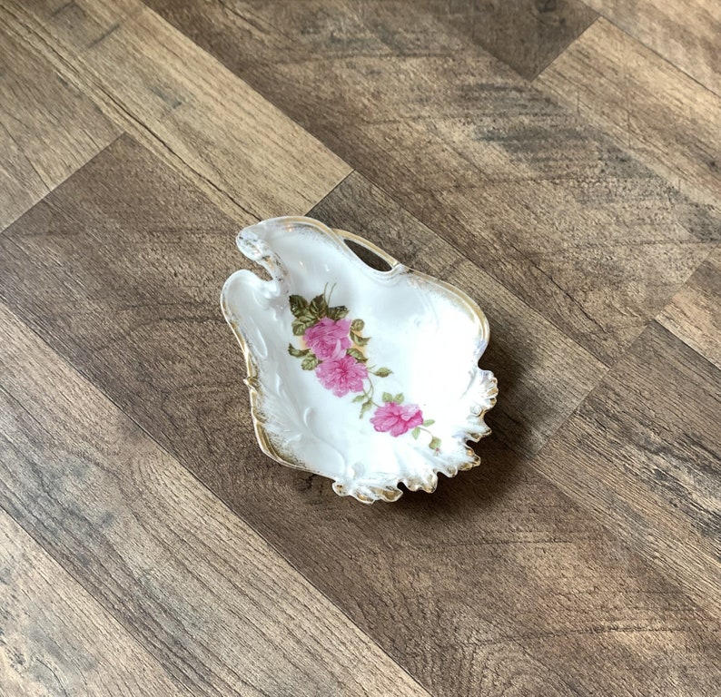 Decorative porcelain trinket dish with pink roses image 1