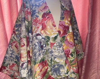 Wundervoller Kimono aus Vintage-Stoff der 70er Jahre mit Blumendruck