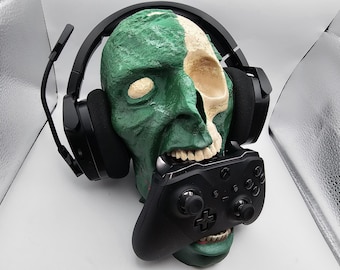 Undead Gamer: Zombie Controller & Headphone Holder