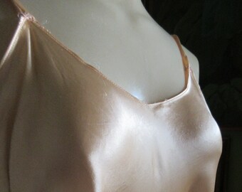 Medium 1940s Peach Acetate Rayon Slip on Nightgown 36 Inch Bust Pin Up Burlesque Viva Las Vegas
