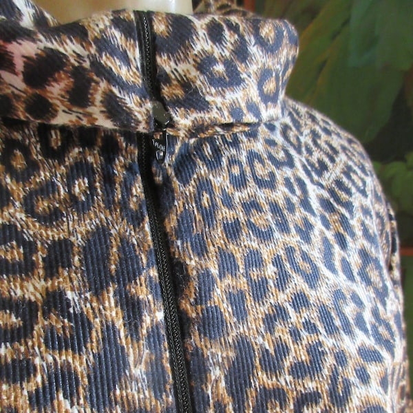 Medium 1960s Leopard Print Corduroy Front Zip House Dress Beeline Fashions 34-36 Inch Bust Pin Up Burlesque Viva Las Vegas