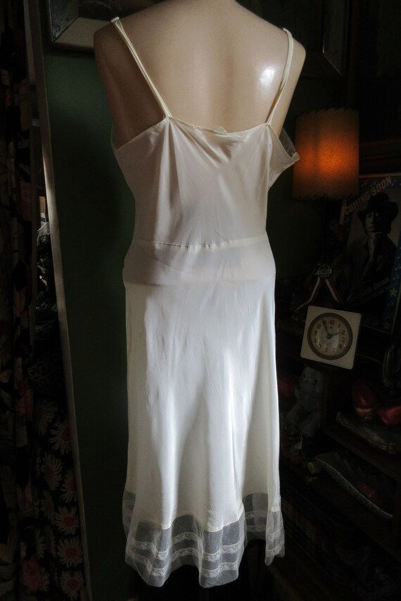 Small White Acetate and Rayon 1940s Full Slip 34 … - image 5