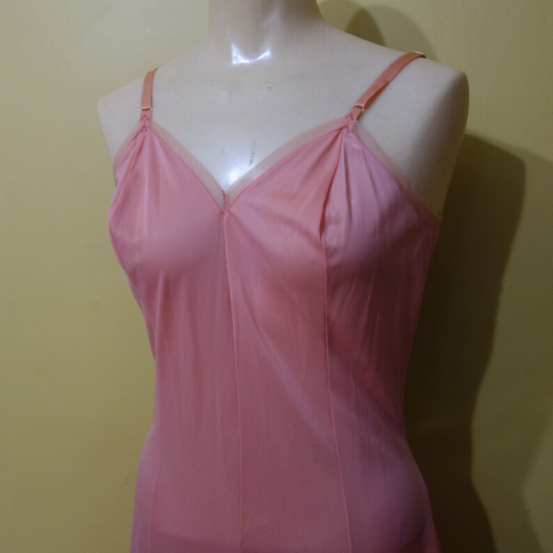 Medium 36 Bust 1950s Vintage Peach Nylon Slip with Built In Crinoline by Laros Pin Up Burlesque Rockabilly