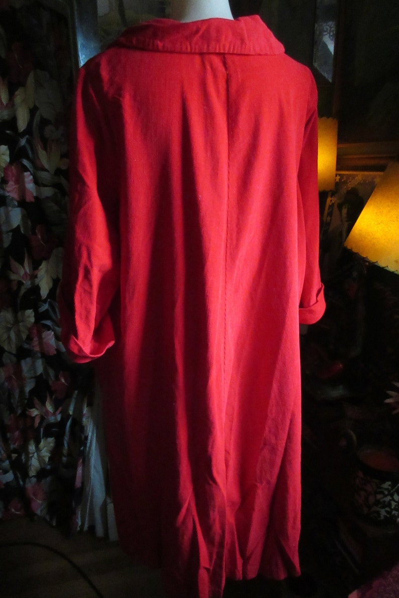 Large 1950s Red Corduroy House Coat Smock Vintage 40 Inch Bust Pin Up Burlesque Viva Las Vegas image 4