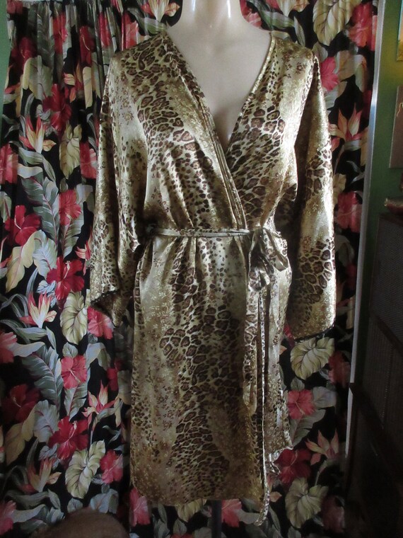 1990s Viva Las Vegas Vintage Plus Sized Satin Leo… - image 2