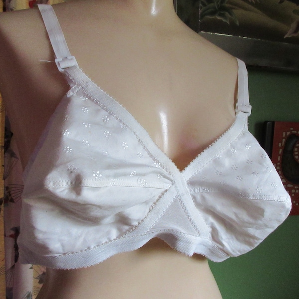 Vintage 1960s Playtex Cross Your Heart Bra Size 38B Cup White Cotton Fabric Burlesque Pin Up Boudouir Rockabilly Mid Century