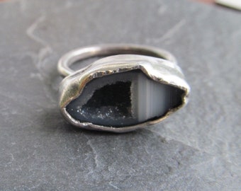 Silver Mini Geode Ring Gray Druzy Ring Sparkly Druse Gemstone Ring Sterling Silver Skinny Band Ring Size 6 Geode Ring