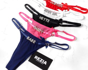 Benutzerdefinierter Name Lace Tanga, personalisierter Name Tanga, benutzerdefinierter Name Tanga, benutzerdefinierter String mit silbernen Anhängern