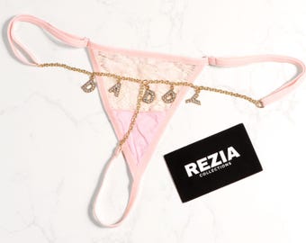 Benutzerdefinierter Name Lace Tanga, personalisierter Name Tanga, benutzerdefinierter Name Tanga, benutzerdefinierter String mit Goldanhängern